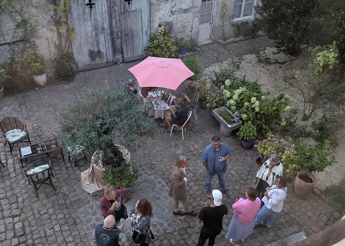 Irène Alloggio in famiglia Senlis (Oise)