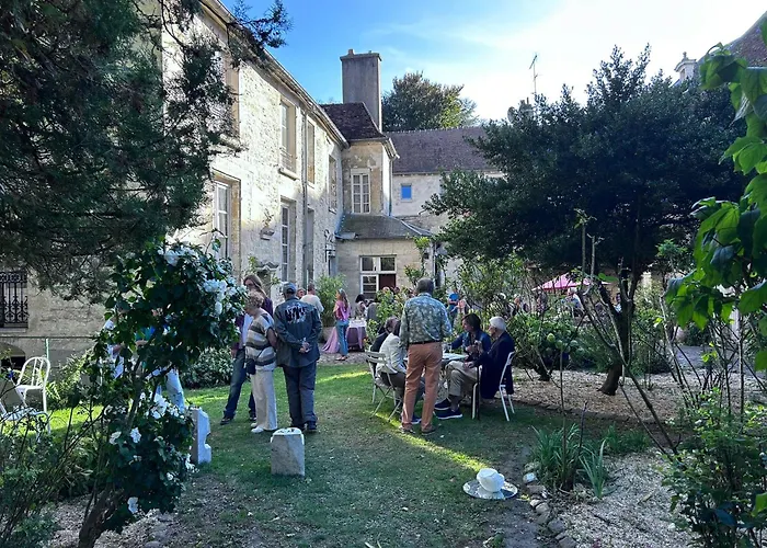 Irene Quarto em Acomodações Particulares *